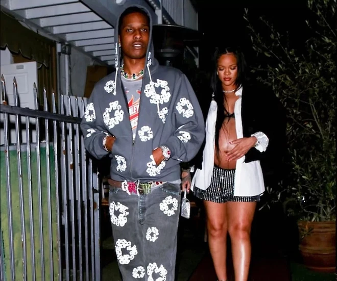rihanna-and-asap-rocky-appeared-for-the-first-time-after-being-arrested-by-police-in-an-ambush-for-shooting-people-the-couples-expressions-caused-anxiety