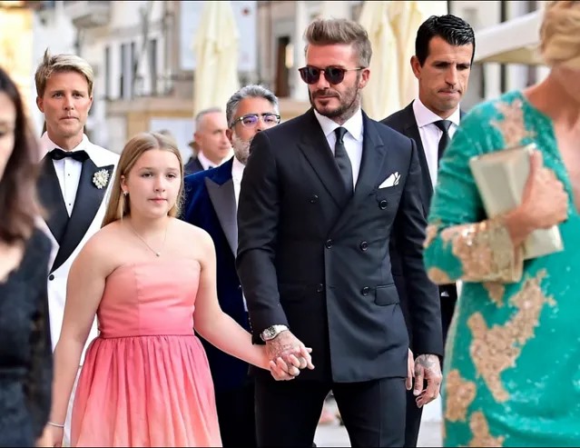 david-beckhams-daughter-wears-a-beautiful-branded-dress-to-the-event-with-her-father