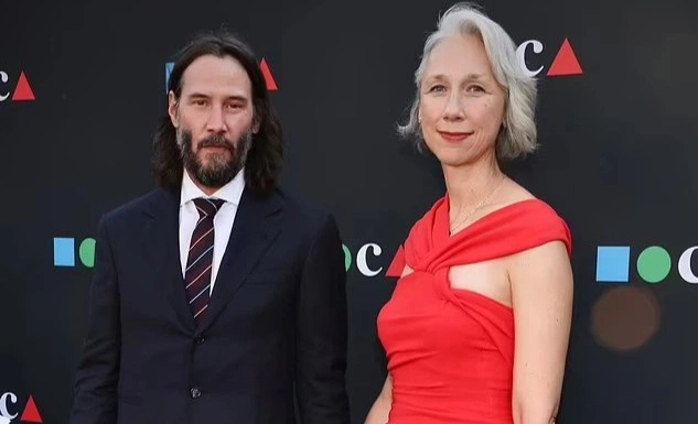 keanu-reeves-and-his-girlfriend-after-3-years-of-dating